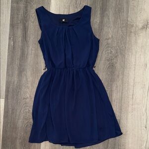 Elegant Navy Blue Sleeveless Dress